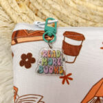 Mini Llavero Decorativo |Read More Books|