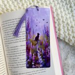 Marcador con Borla |Gato negro Fondo morado|