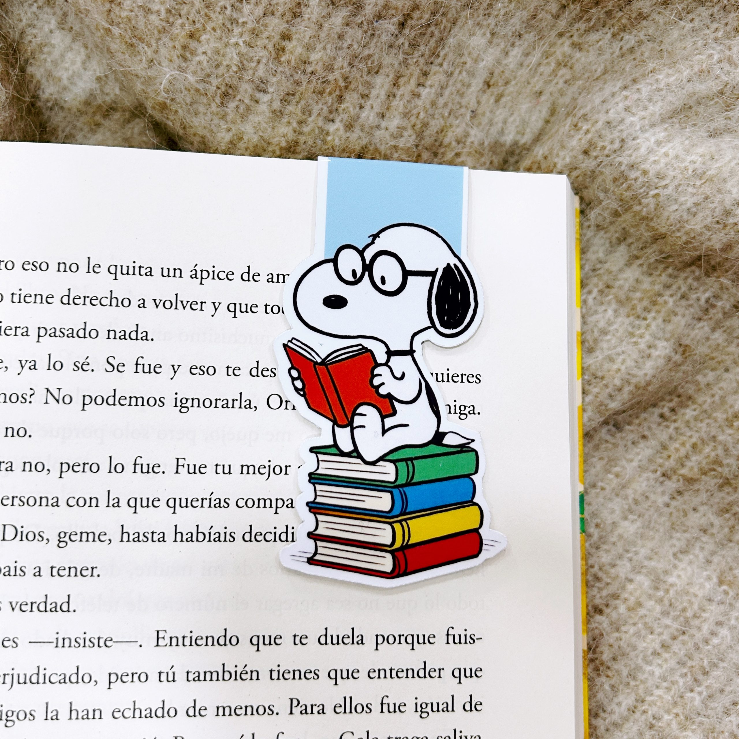 Edited with Afterlight Marcapágina Magnético |Snoopy Lector| - Imagen 1