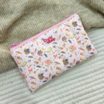 Estuche Simple |Dragones Fondo Beige|
