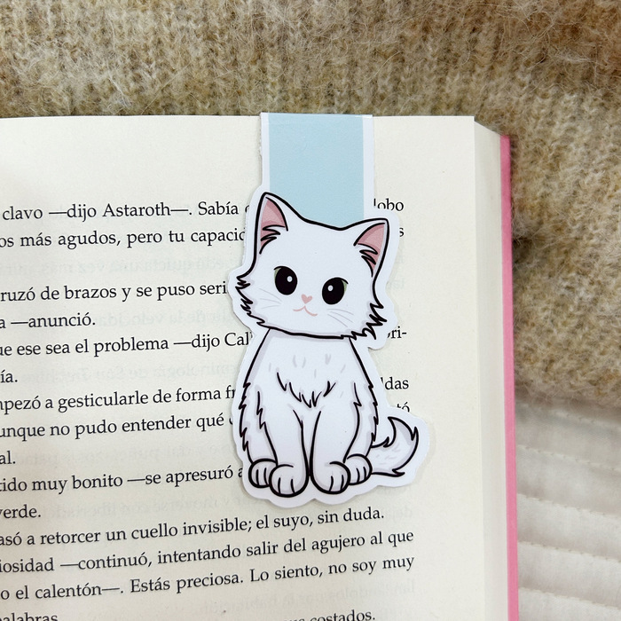 Edited with Afterlight Marcapágina Magnético |Gato Blanco| - Imagen 1